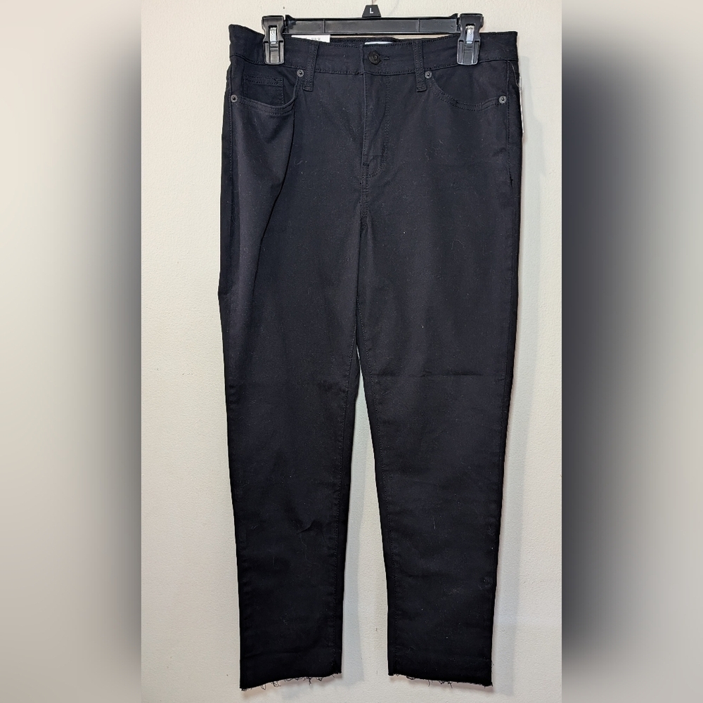 Crown & Ivy High Rise Skinny Crop Jeans Black Raw Hem Stretch NEW Women's Size 8
